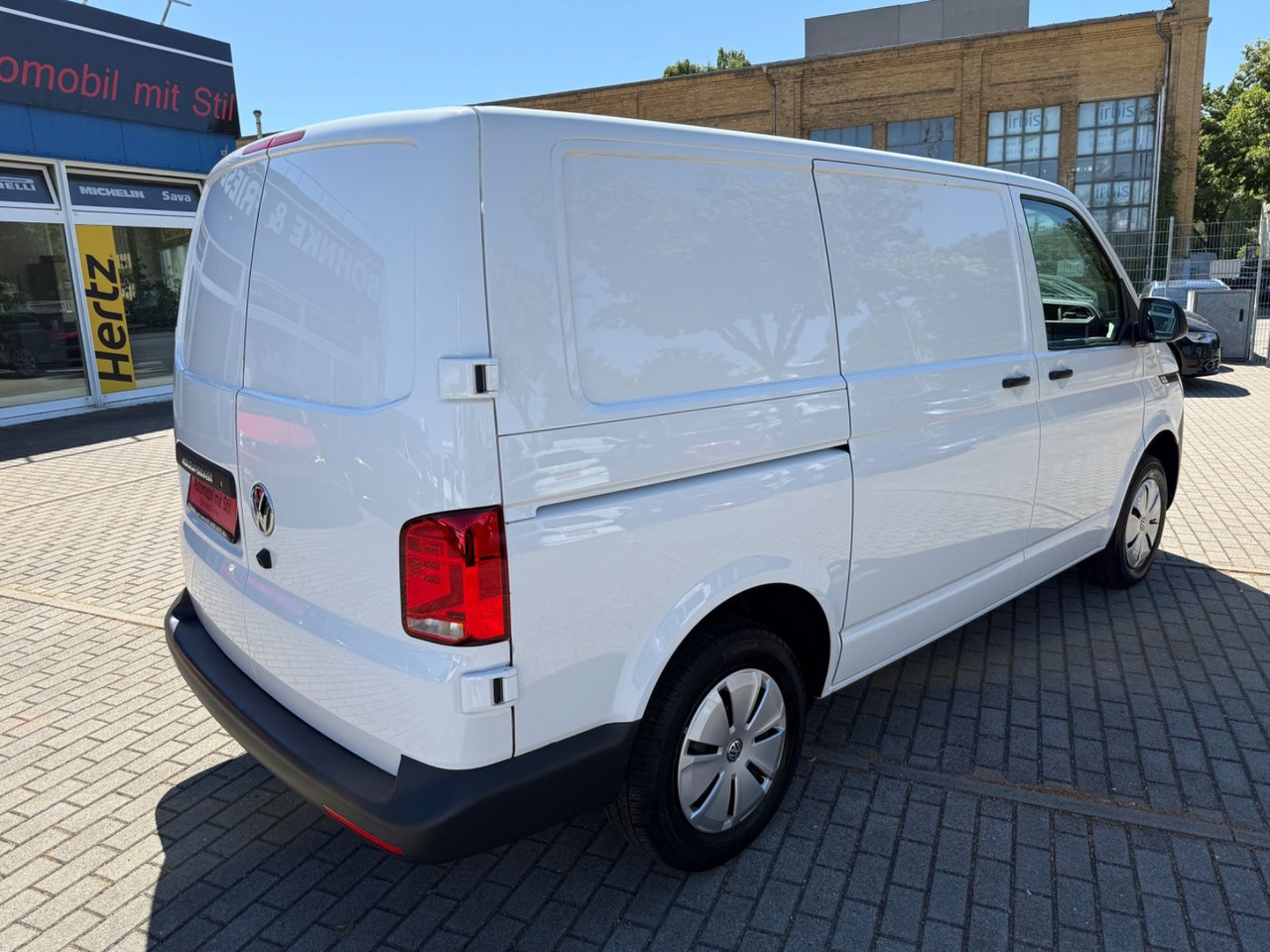 Volkswagen T6 Transporter KAMERA REGAL EINBAUTEN KLIMA - Van penumpang: gambar 4 Volkswagen T6 Transporter KAMERA REGAL EINBAUTEN KLIMA - Van penumpang: gambar 4