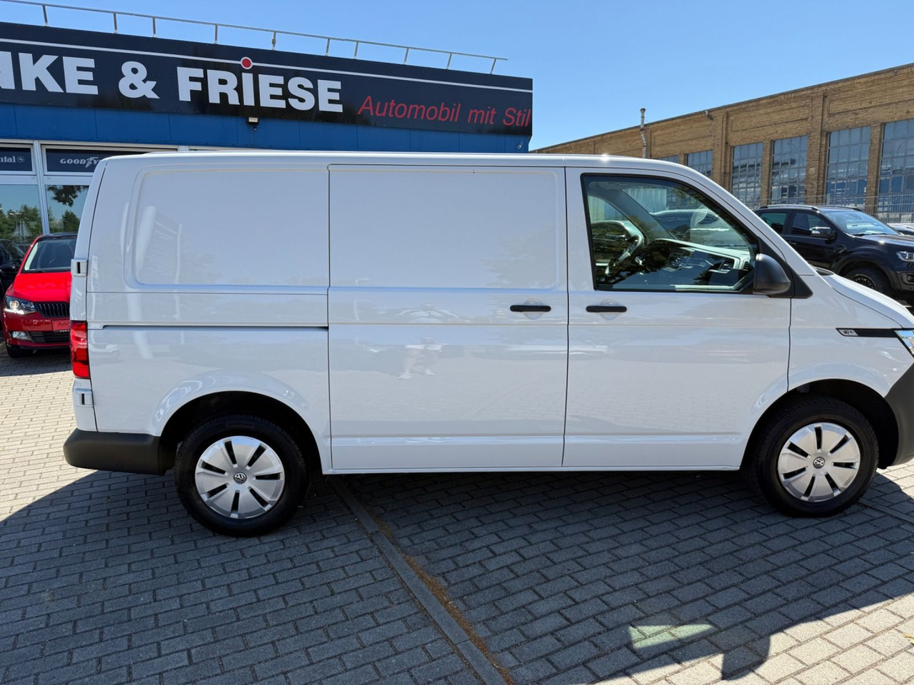 Volkswagen T6 Transporter KAMERA REGAL EINBAUTEN KLIMA - Van penumpang: gambar 3 Volkswagen T6 Transporter KAMERA REGAL EINBAUTEN KLIMA - Van penumpang: gambar 3