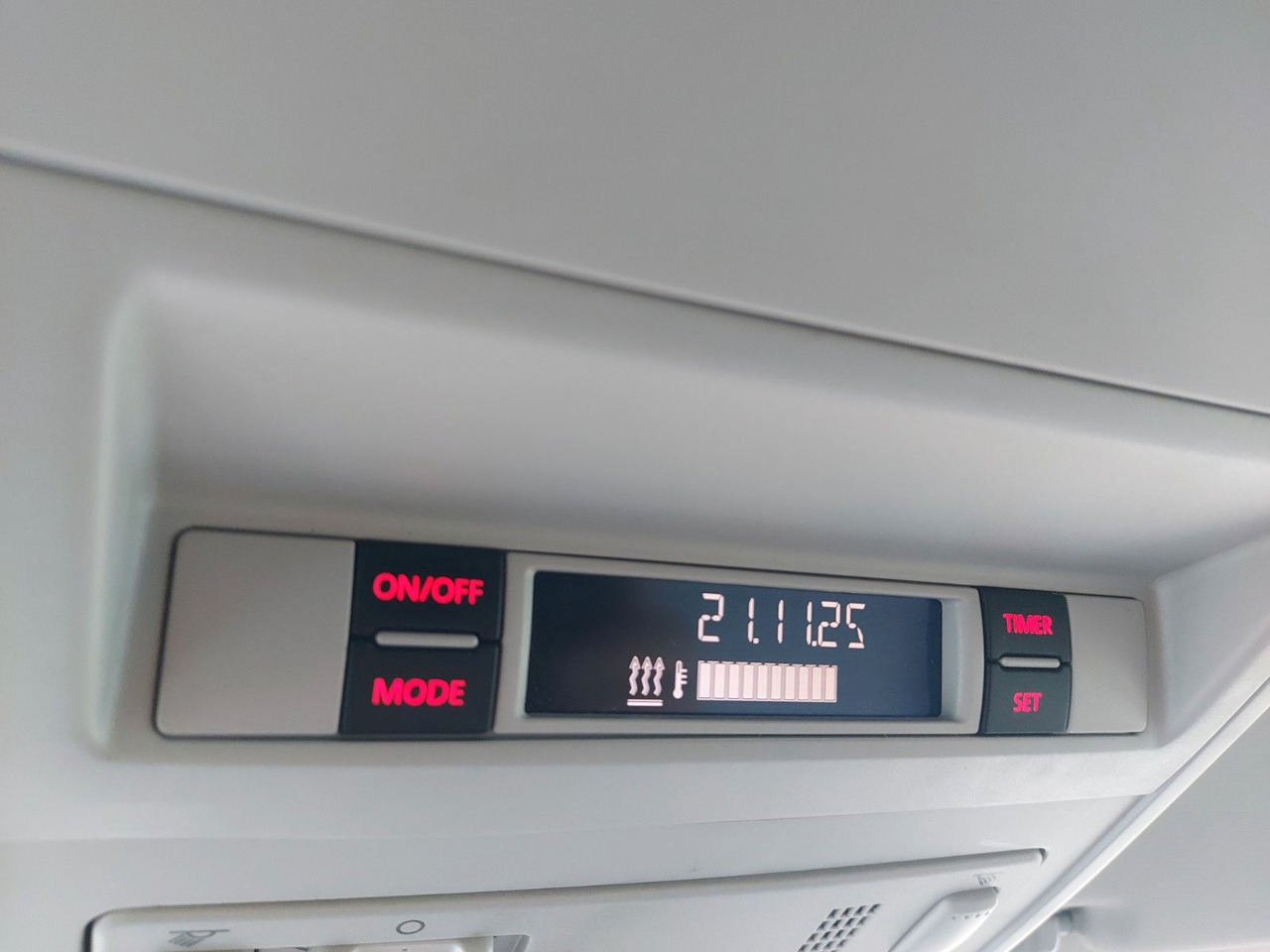 Volkswagen T6 Transporter Kasten 4Motion LED DSG 3 SITZE - Van penumpang: gambar 2 Volkswagen T6 Transporter Kasten 4Motion LED DSG 3 SITZE - Van penumpang: gambar 2