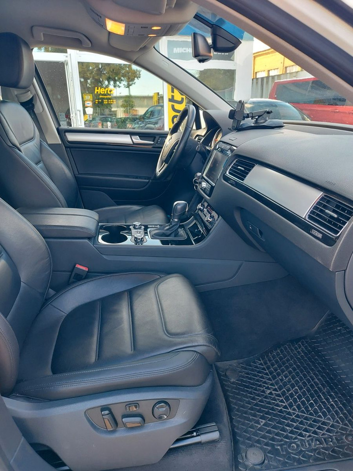 Mobil SUV Volkswagen Touareg V6 TDI Xenon Leder DAB Luft Standheiz: gambar 21