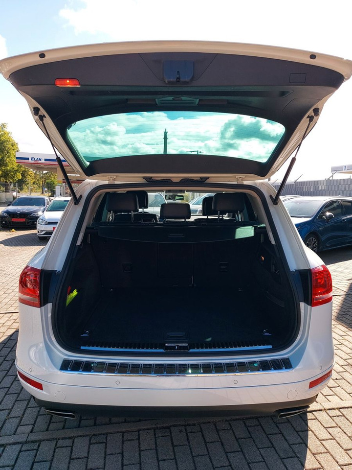 Mobil SUV Volkswagen Touareg V6 TDI Xenon Leder DAB Luft Standheiz: gambar 24