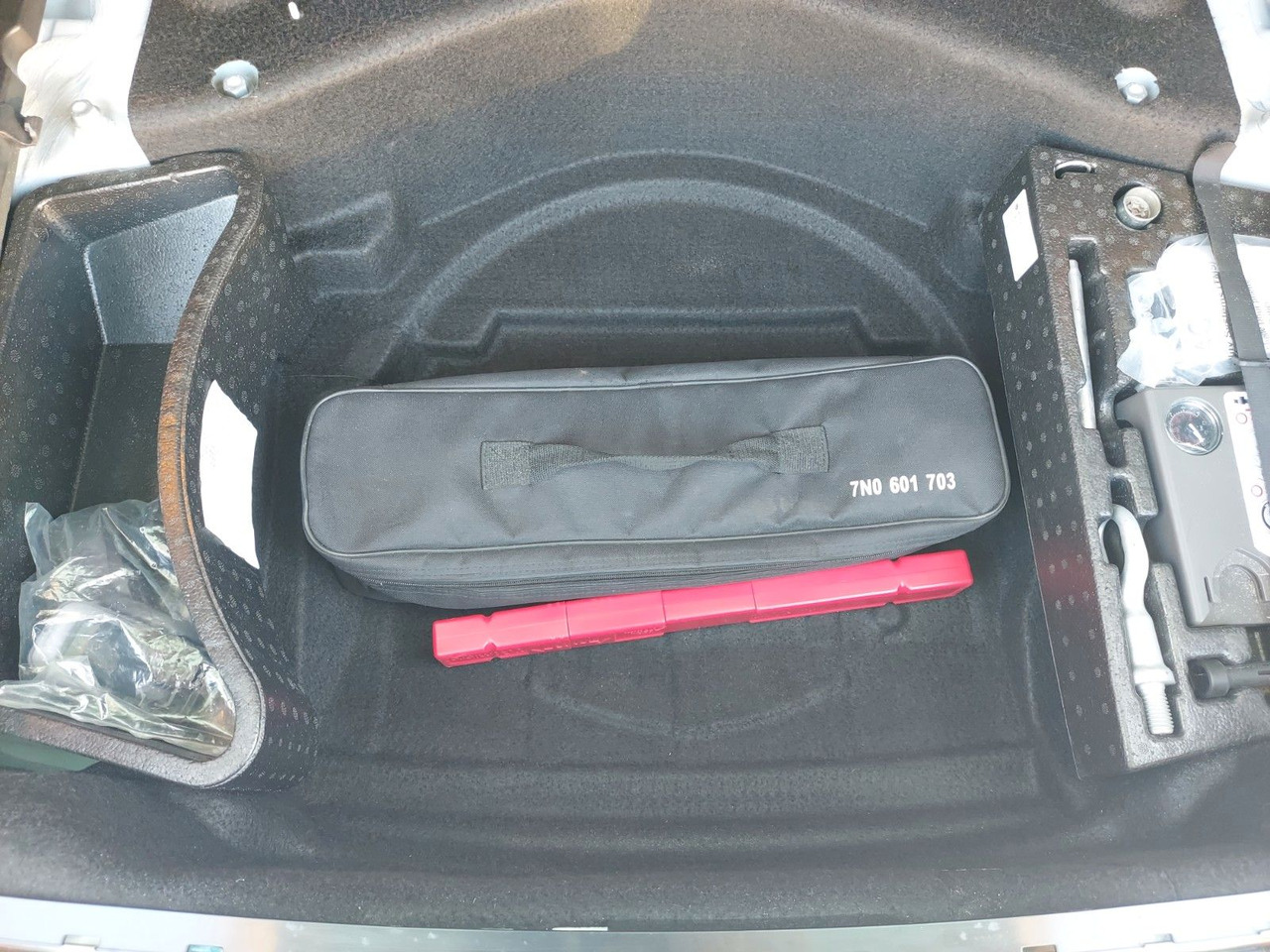 Mobil SUV Volkswagen Touareg V6 TDI Xenon Leder DAB Luft Standheiz: gambar 25