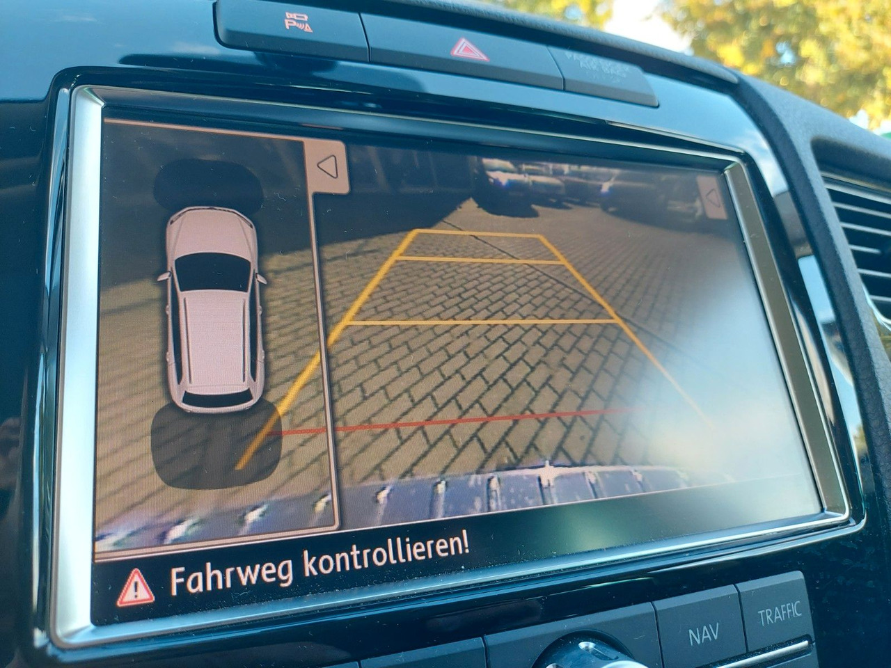 Mobil SUV Volkswagen Touareg V6 TDI Xenon Leder DAB Luft Standheiz: gambar 16