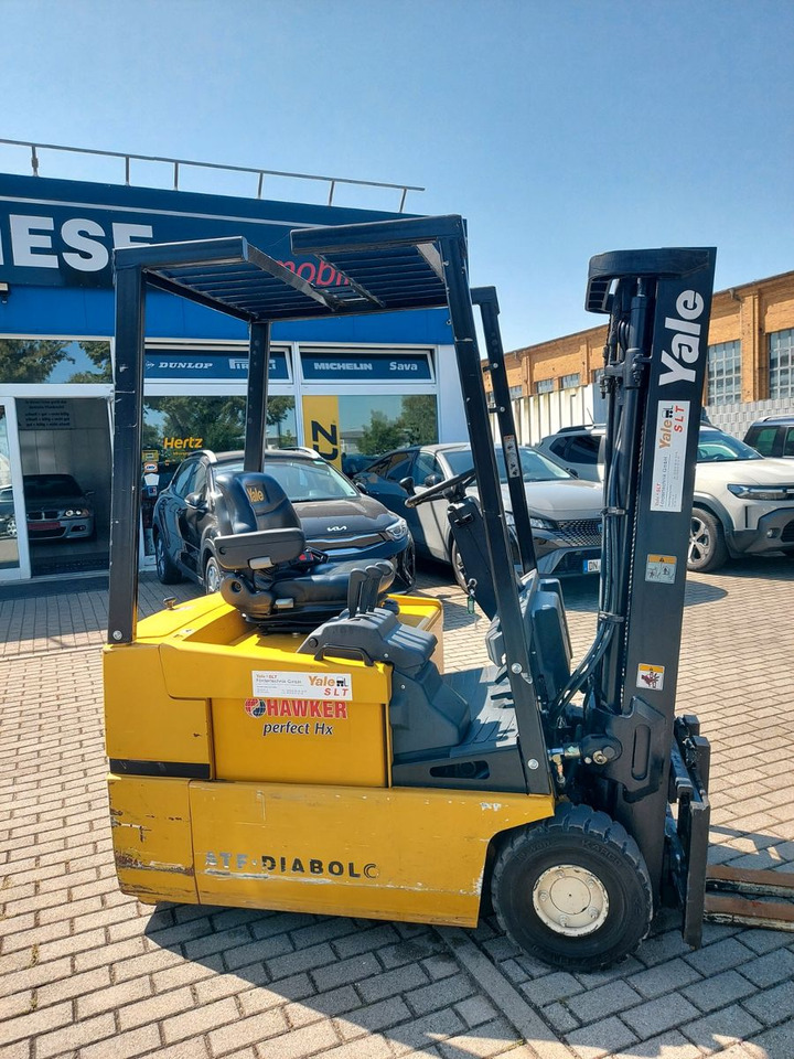 Yale Stapler ERP16ATF E1980 48Volt 1550kg - Forklift listrik: gambar 5 Yale Stapler ERP16ATF E1980 48Volt 1550kg - Forklift listrik: gambar 5