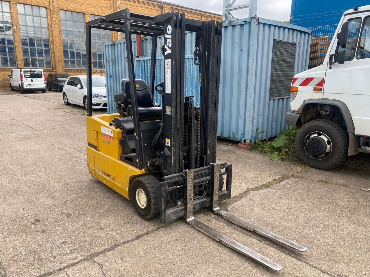 Yale Stapler ERP16ATF E1980 48Volt 1550kg - Forklift listrik: gambar 1 Yale Stapler ERP16ATF E1980 48Volt 1550kg - Forklift listrik: gambar 1