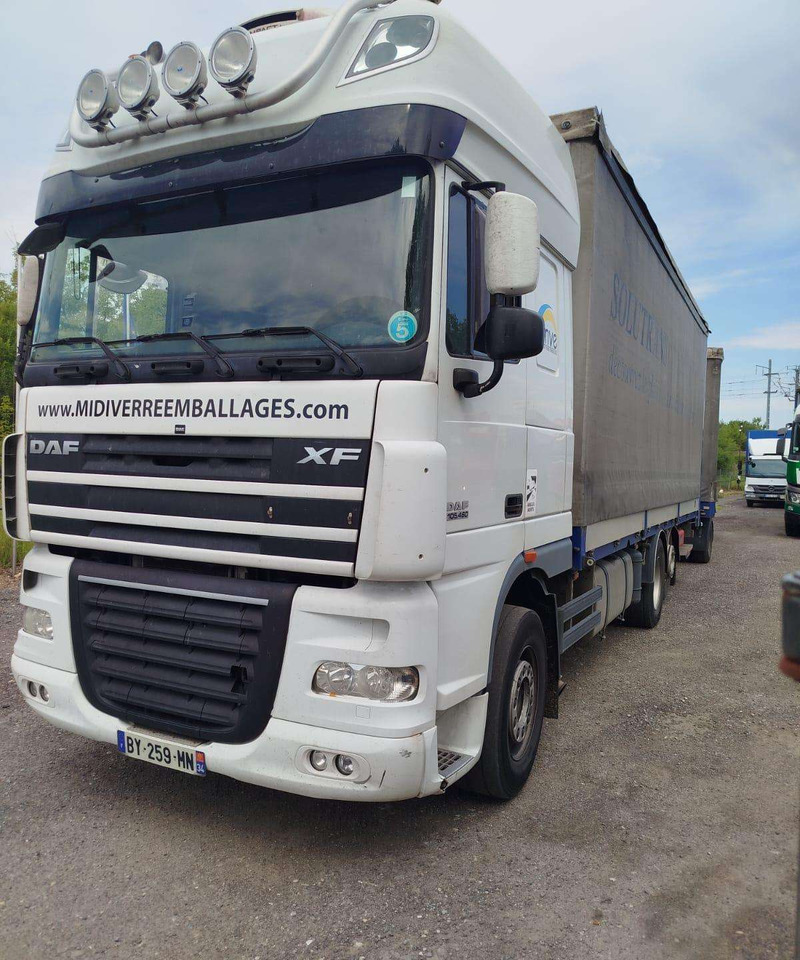 DAF XF 460 - Truk dengan terpal samping: gambar 2 DAF XF 460 - Truk dengan terpal samping: gambar 2