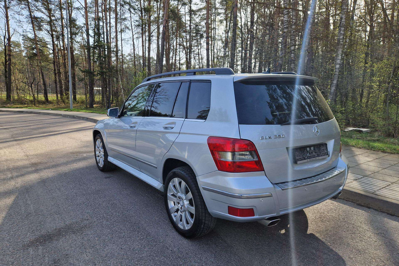 Mercedes-Benz GLK350 - Mobil: gambar 4 Mercedes-Benz GLK350 - Mobil: gambar 4