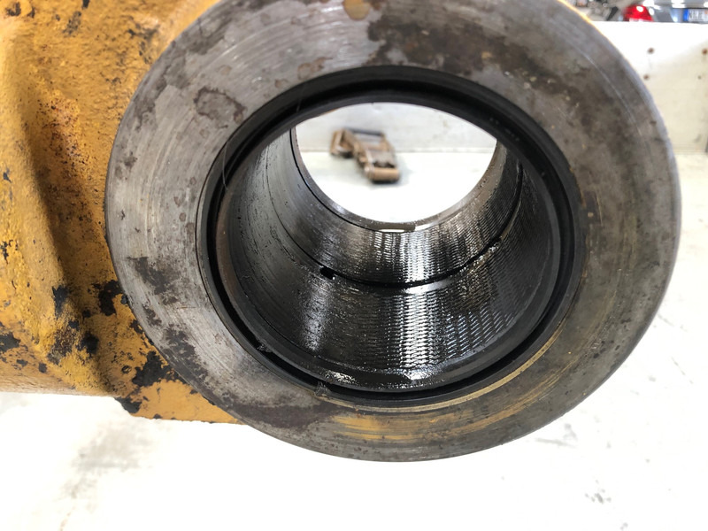 Caterpillar 322B Boomcylinder OEM 1184166 - Hidrolika: gambar 2 Caterpillar 322B Boomcylinder OEM 1184166 - Hidrolika: gambar 2