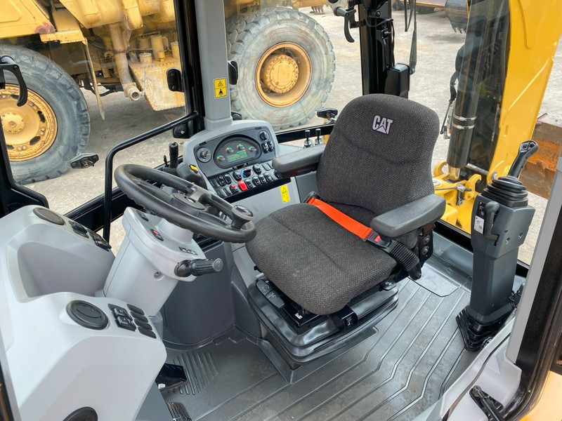Caterpillar 432F2 NVT - Backhoe loader: gambar 3 Caterpillar 432F2 NVT - Backhoe loader: gambar 3