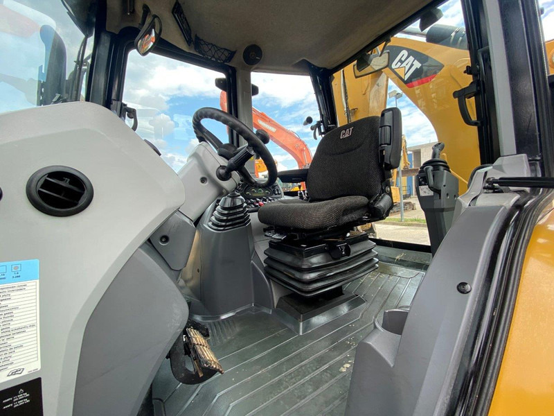 Caterpillar 432F2 NVT - Backhoe loader: gambar 3 Caterpillar 432F2 NVT - Backhoe loader: gambar 3