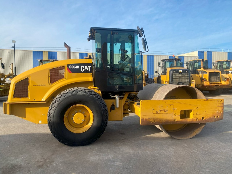 Caterpillar CS64B NVT - Roller: gambar 5 Caterpillar CS64B NVT - Roller: gambar 5
