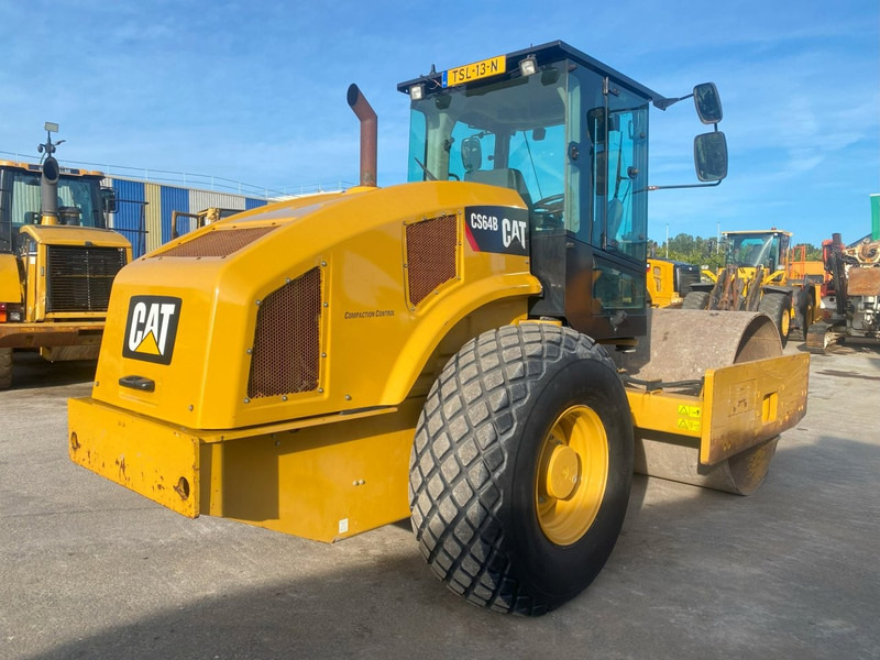 Caterpillar CS64B NVT - Roller: gambar 4 Caterpillar CS64B NVT - Roller: gambar 4