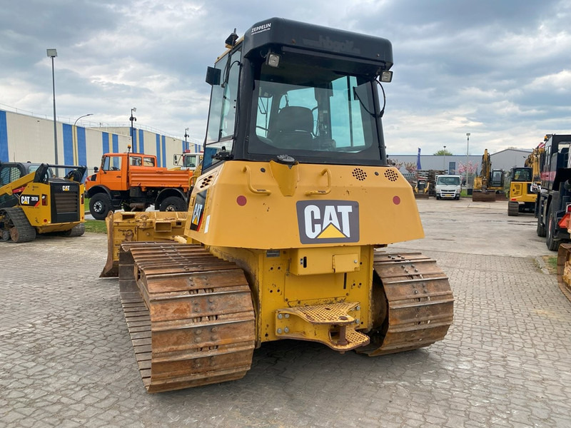 Caterpillar D6K LGP NVT - Bulldozer: gambar 4 Caterpillar D6K LGP NVT - Bulldozer: gambar 4