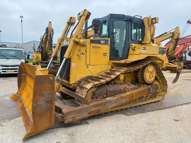 Caterpillar D6T XL NVT - Bulldozer: gambar 1 Caterpillar D6T XL NVT - Bulldozer: gambar 1