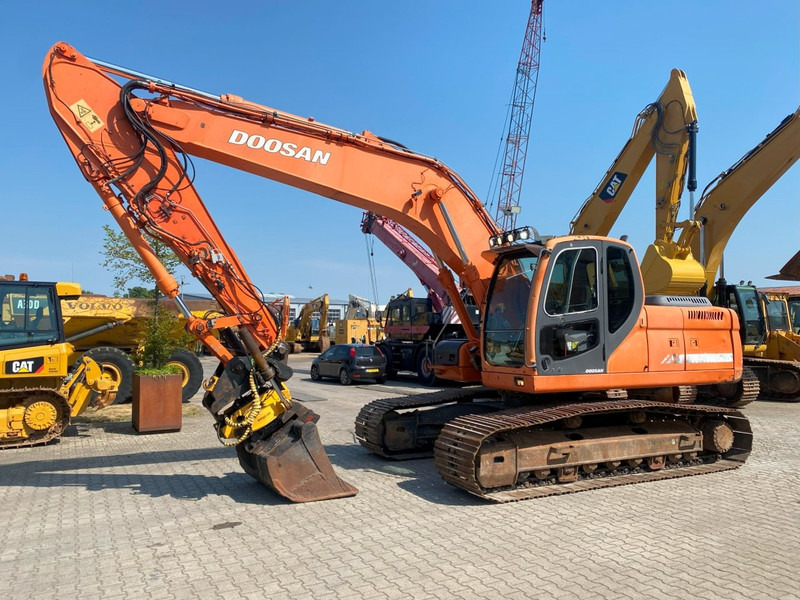 Doosan DX 225 LC-3 NVT - Ekskavator perayap: gambar 3 Doosan DX 225 LC-3 NVT - Ekskavator perayap: gambar 3