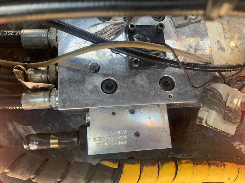 INDEXATOR R8 - Tiltrotator: gambar 5 INDEXATOR R8 - Tiltrotator: gambar 5