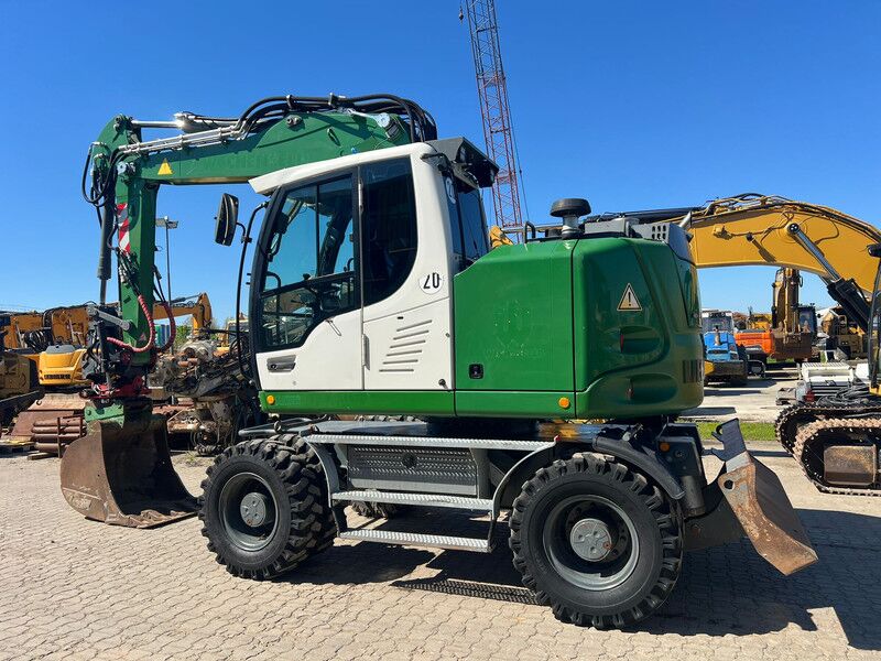 Liebherr A914 Compact . - Ekskavator roda: gambar 1 Liebherr A914 Compact . - Ekskavator roda: gambar 1