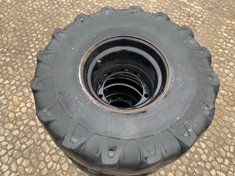 Michelin XF - Ban: gambar 5 Michelin XF - Ban: gambar 5