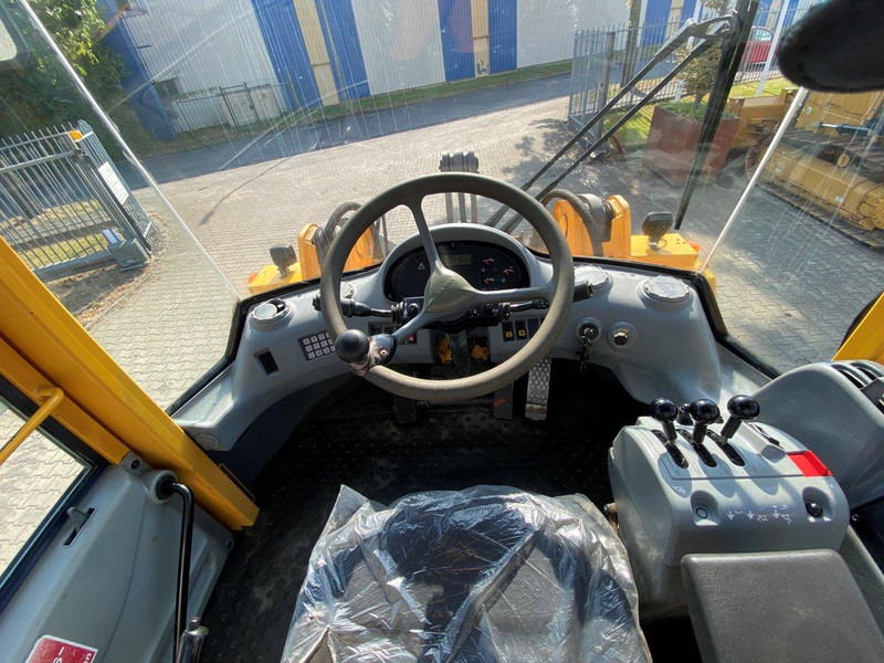 Volvo L70 D NVT - Wheel loader: gambar 5 Volvo L70 D NVT - Wheel loader: gambar 5