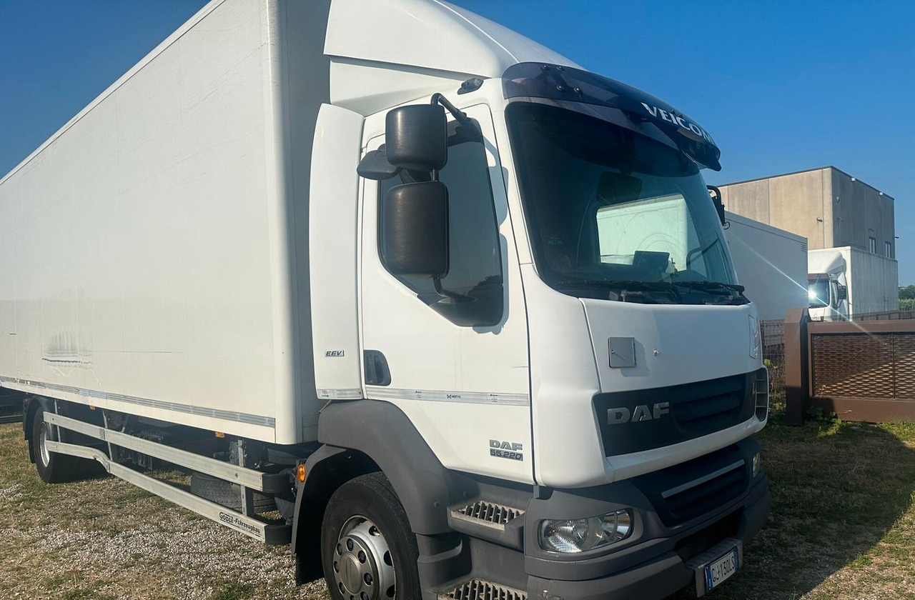 DAF LF 55.220 FURGONE 8 MT. - Truk box: gambar 2 DAF LF 55.220 FURGONE 8 MT. - Truk box: gambar 2