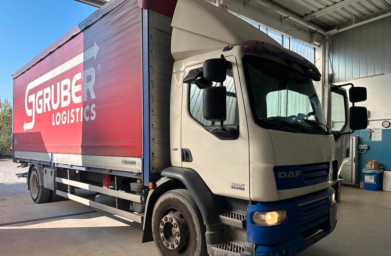 Daf 55.250 EURO 5 PORTATA 100 Q.LI - Truk dengan terpal samping: gambar 1 Daf 55.250 EURO 5 PORTATA 100 Q.LI - Truk dengan terpal samping: gambar 1