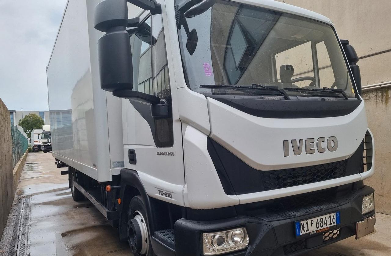 Iveco 75e21 p furgone e sponda euro 6 - Truk box: gambar 2 Iveco 75e21 p furgone e sponda euro 6 - Truk box: gambar 2