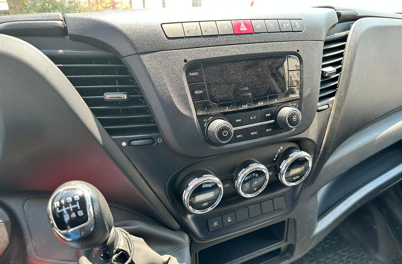Iveco daily 35c16 euro 6 furgone e sponda - Van box: gambar 5 Iveco daily 35c16 euro 6 furgone e sponda - Van box: gambar 5