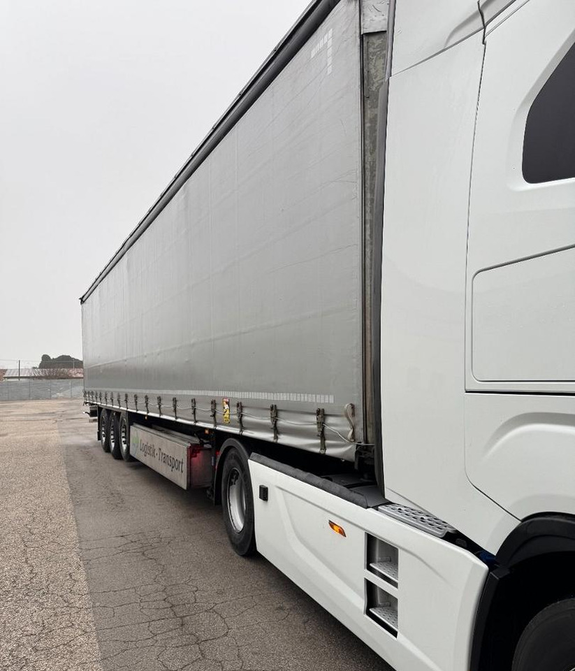 Semirimorchio - Semi-trailer dengan terpal samping: gambar 2 Semirimorchio - Semi-trailer dengan terpal samping: gambar 2