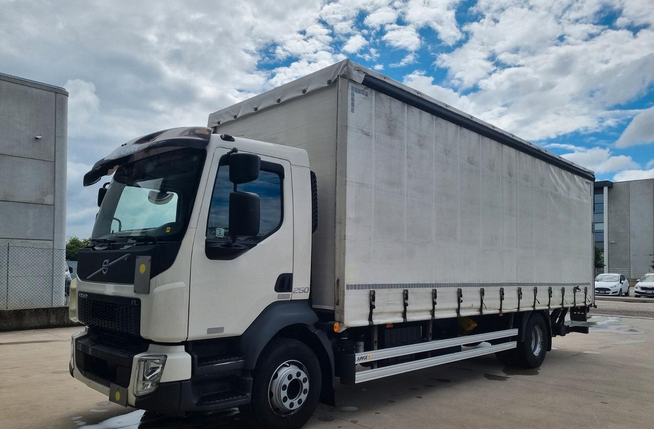 Volvo fl 250 euro 6 copri/scopri sponda - Truk dengan terpal samping: gambar 1 Volvo fl 250 euro 6 copri/scopri sponda - Truk dengan terpal samping: gambar 1