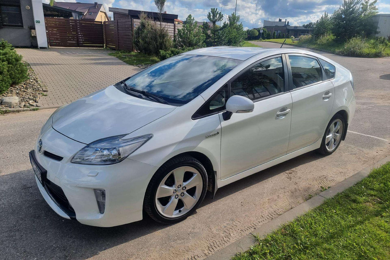 Toyota Corolla - Mobil: gambar 5 Toyota Corolla - Mobil: gambar 5