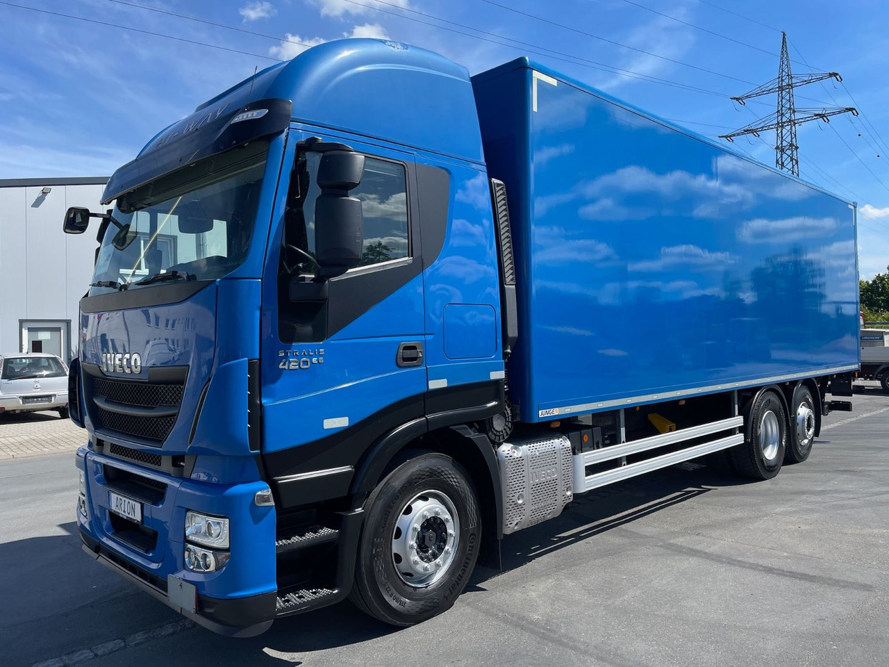 Iveco Stralis 420 Koffer/Thermoisoliert/LBW/NLA/AC/EU6 - Truk box: gambar 3 Iveco Stralis 420 Koffer/Thermoisoliert/LBW/NLA/AC/EU6 - Truk box: gambar 3