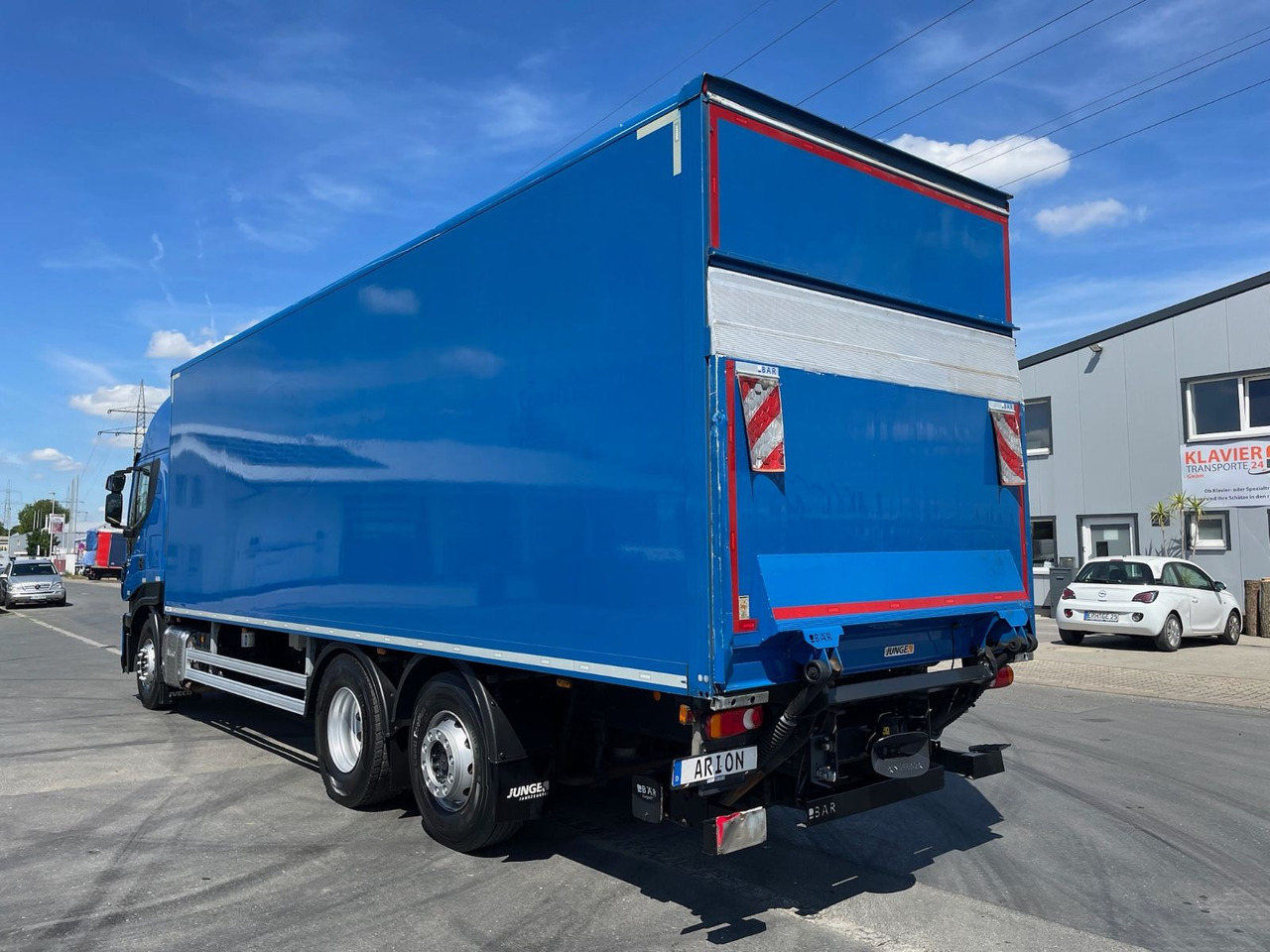 Iveco Stralis 420 Koffer/Thermoisoliert/LBW/NLA/AC/EU6 - Truk box: gambar 4 Iveco Stralis 420 Koffer/Thermoisoliert/LBW/NLA/AC/EU6 - Truk box: gambar 4