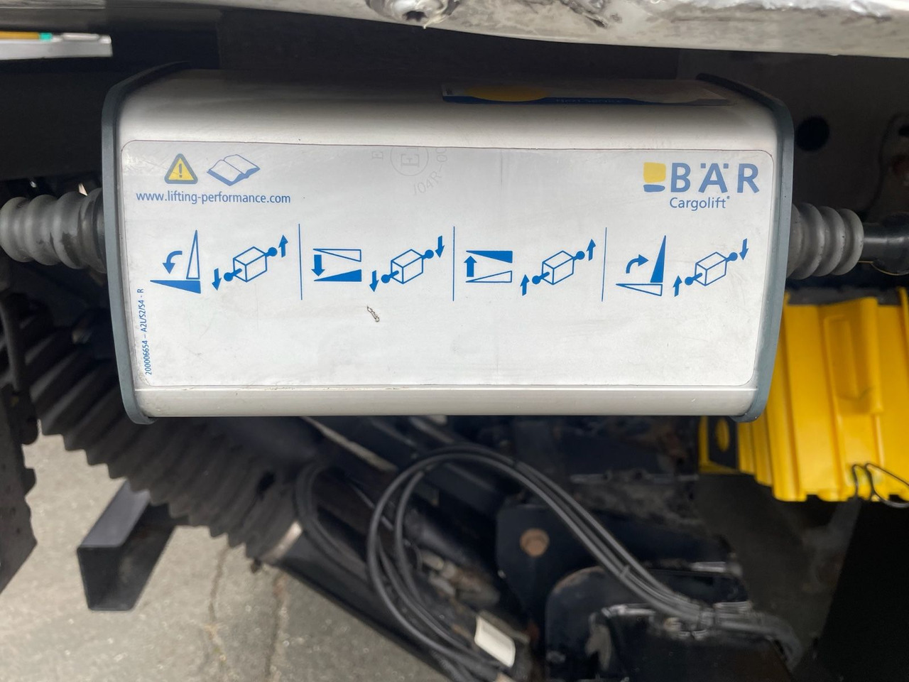 KERSCHER ZAA18 Kühlkoffer/CARRIER/SUPRA900U/LBW - Trailer berpendingin: gambar 4 KERSCHER ZAA18 Kühlkoffer/CARRIER/SUPRA900U/LBW - Trailer berpendingin: gambar 4