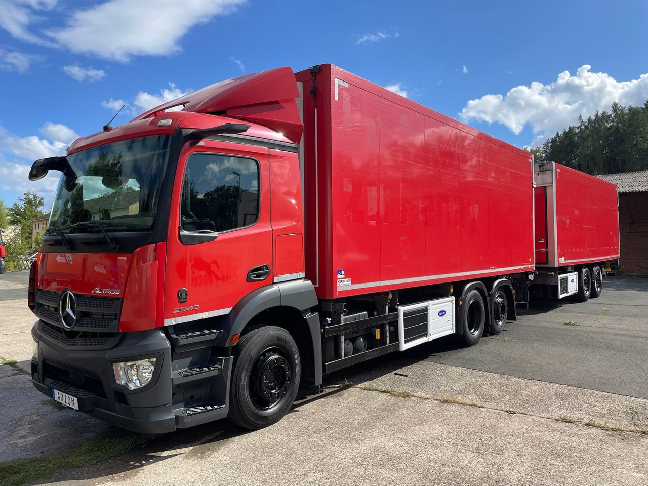Mercedes-Benz Actros 2543 6x2 Kühlkoffer/CARRIER/KERSCHER/EU6d - Truk berpendingin: gambar 3 Mercedes-Benz Actros 2543 6x2 Kühlkoffer/CARRIER/KERSCHER/EU6d - Truk berpendingin: gambar 3