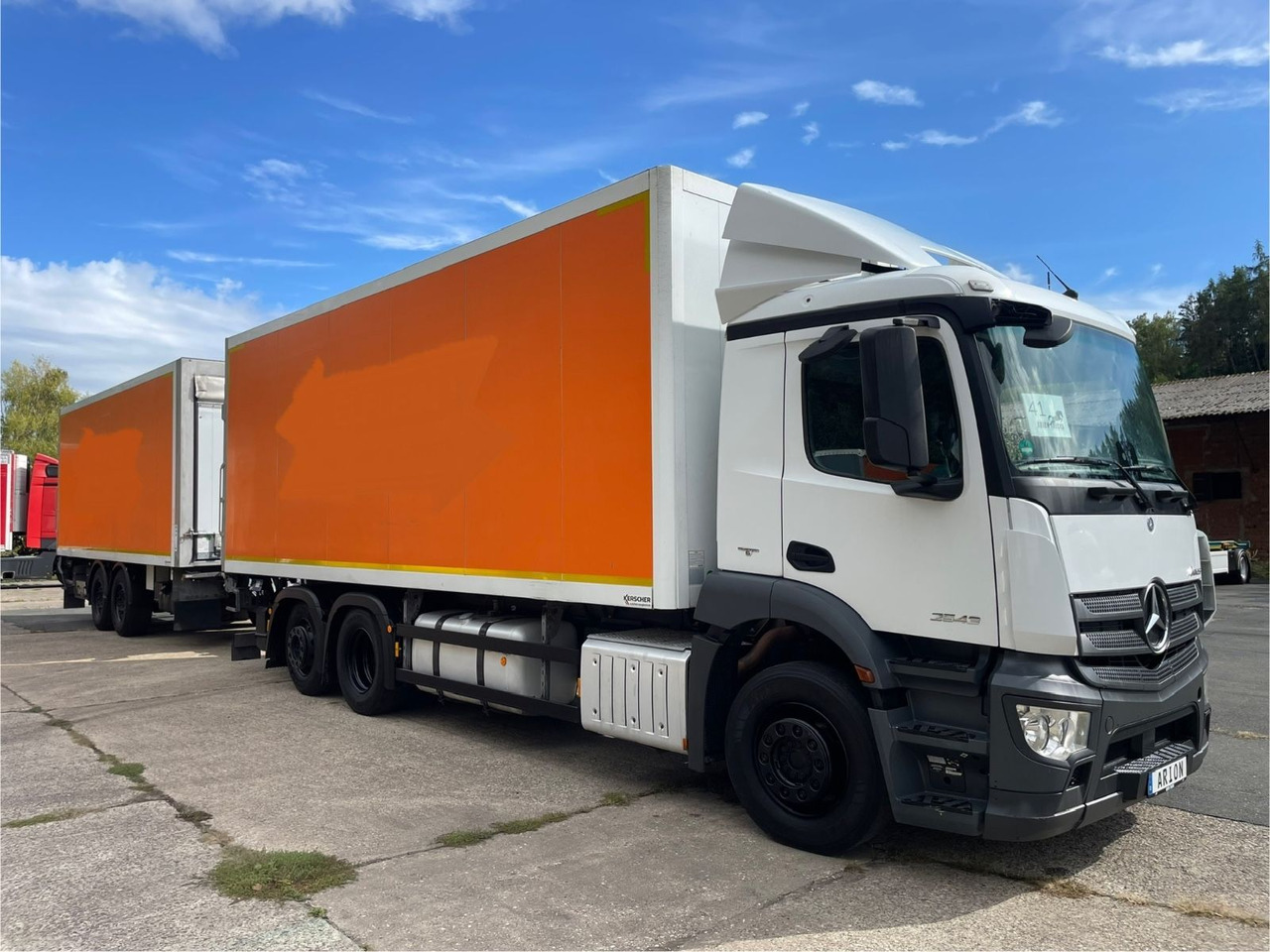 Mercedes-Benz Antos 2543 6x2 Kühlkoffer/CARRIER/NLA/LBW/AC/EU6 - Truk berpendingin: gambar 1 Mercedes-Benz Antos 2543 6x2 Kühlkoffer/CARRIER/NLA/LBW/AC/EU6 - Truk berpendingin: gambar 1