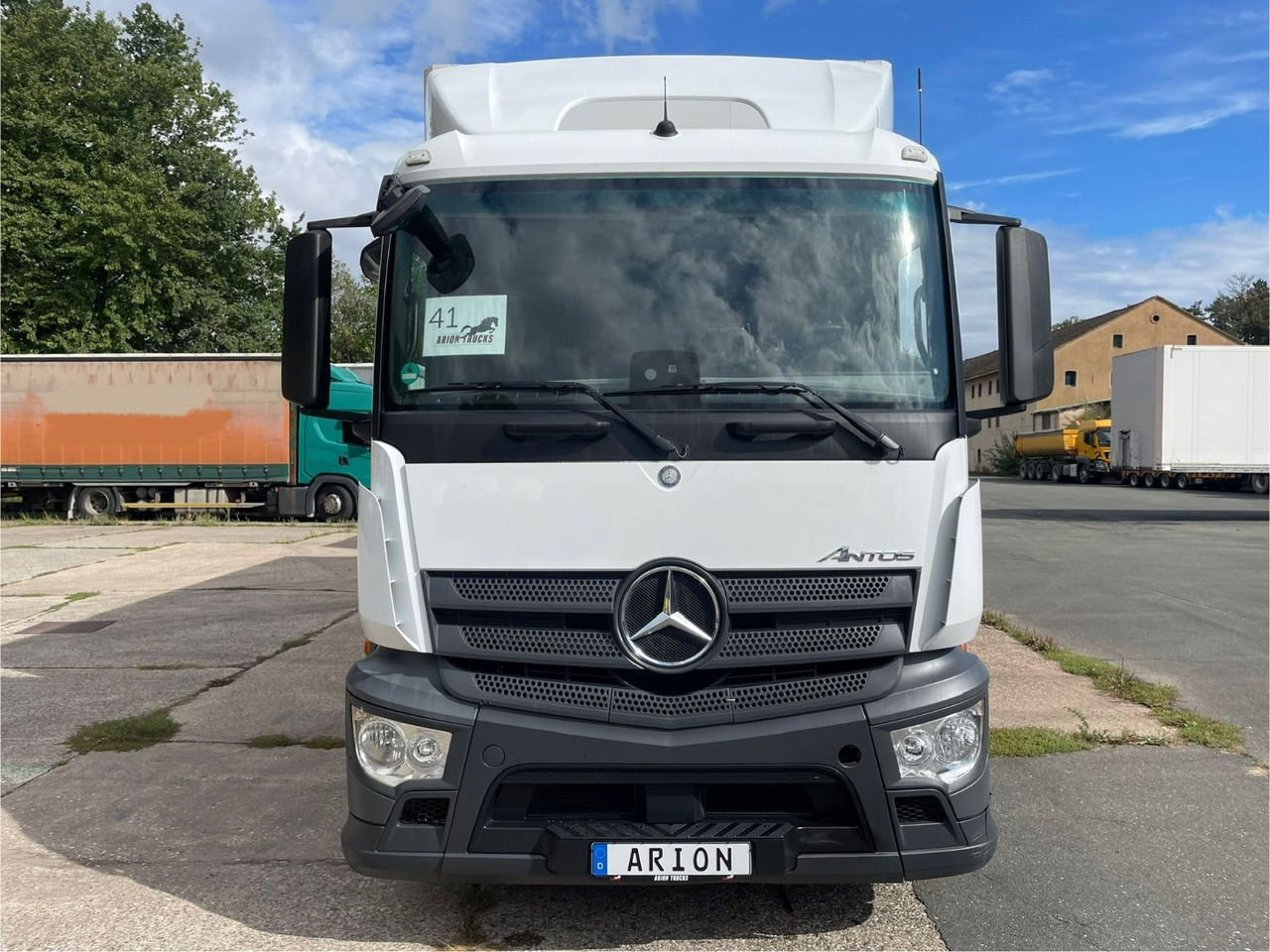 Mercedes-Benz Antos 2543 6x2 Kühlkoffer/CARRIER/NLA/LBW/AC/EU6 - Truk berpendingin: gambar 2 Mercedes-Benz Antos 2543 6x2 Kühlkoffer/CARRIER/NLA/LBW/AC/EU6 - Truk berpendingin: gambar 2