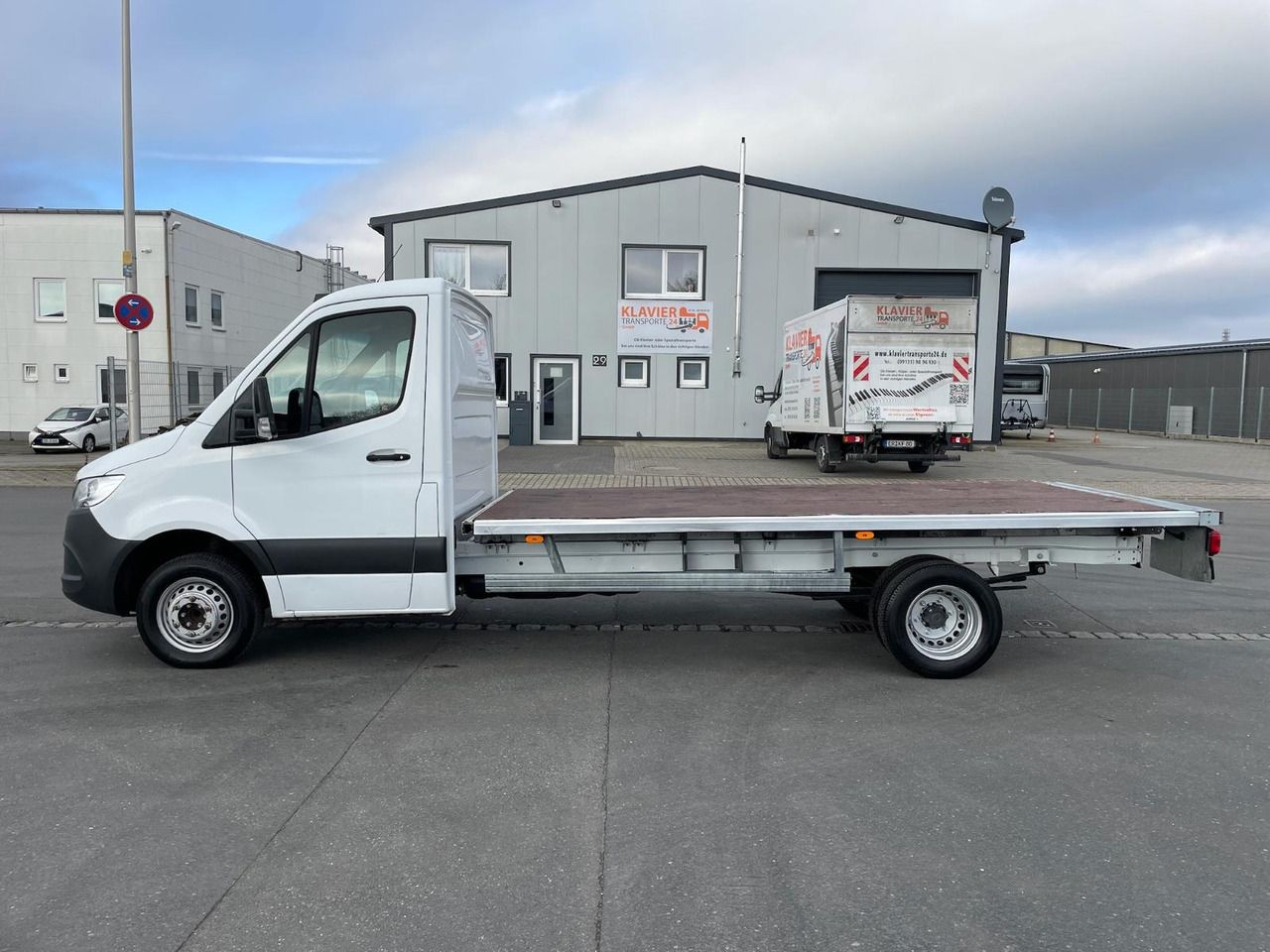 Mercedes-Benz Sprinter 514 CDI Pritsche/TwinTires/AC/Eu6d - Van flatbed: gambar 4 Mercedes-Benz Sprinter 514 CDI Pritsche/TwinTires/AC/Eu6d - Van flatbed: gambar 4