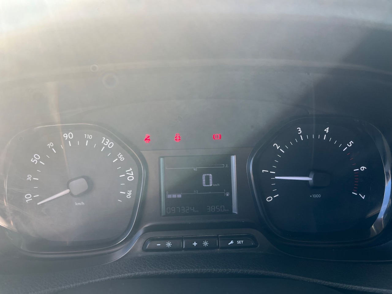 Van kecil Peugeot Expert Box Pro L3 / 2.0 Blue HDI / More units: gambar 9