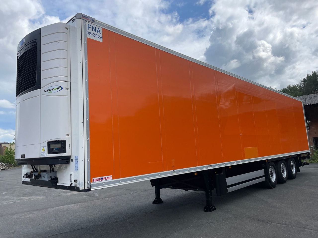 Schmitz Cargobull SCB*S3B/CARRIER/Vector1550/LBW/BÄR/2327h/13,4m - Semi-trailer berpendingin: gambar 3 Schmitz Cargobull SCB*S3B/CARRIER/Vector1550/LBW/BÄR/2327h/13,4m - Semi-trailer berpendingin: gambar 3
