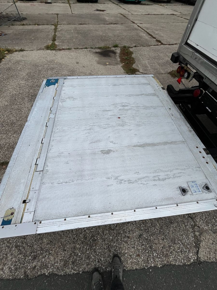 Schmitz Cargobull SCB*S3B/CARRIER/Vector1550/LBW/BÄR/2347h/13,4m - Semi-trailer berpendingin: gambar 5 Schmitz Cargobull SCB*S3B/CARRIER/Vector1550/LBW/BÄR/2347h/13,4m - Semi-trailer berpendingin: gambar 5