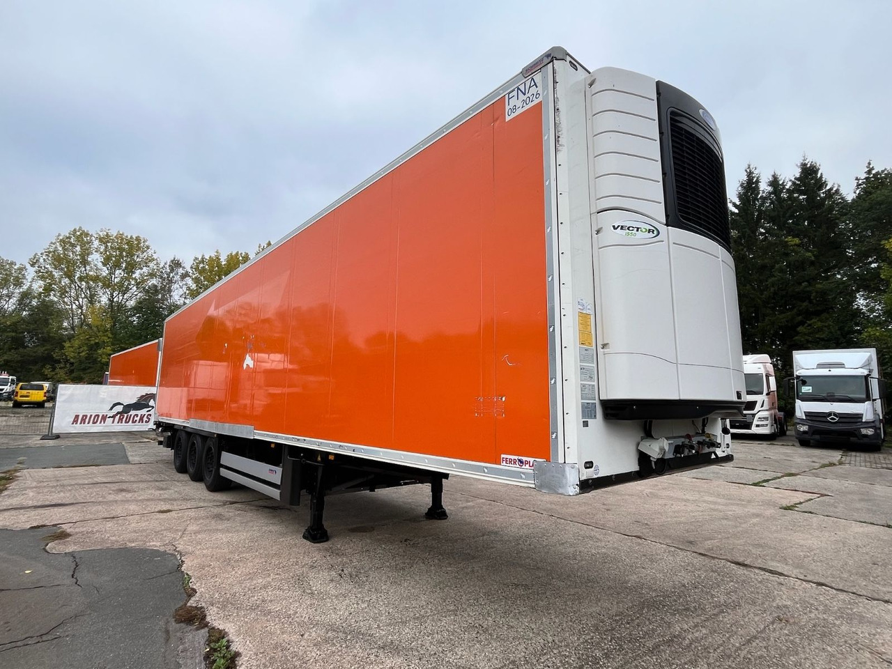 Schmitz Cargobull SCB*S3B/CARRIER/Vector1550/LBW/BÄR/2347h/13,4m - Semi-trailer berpendingin: gambar 1 Schmitz Cargobull SCB*S3B/CARRIER/Vector1550/LBW/BÄR/2347h/13,4m - Semi-trailer berpendingin: gambar 1