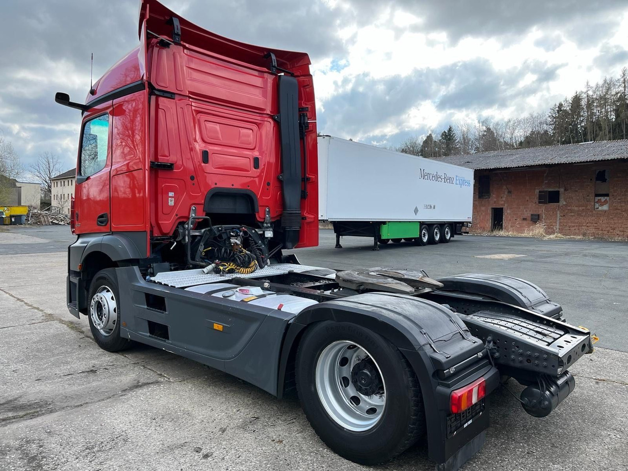 Mercedes-Benz Actros 1843/Retarder/Mirror Cam/Spoilers/MJ 2021 - Tractor head: gambar 4 Mercedes-Benz Actros 1843/Retarder/Mirror Cam/Spoilers/MJ 2021 - Tractor head: gambar 4