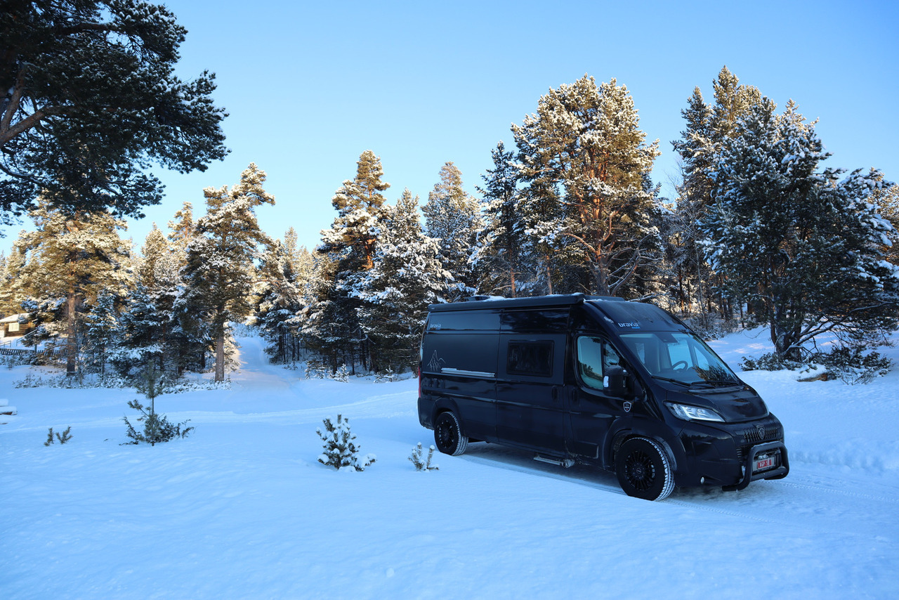 Bravia Swan 599 Nordic - Mobil kemping: gambar 1 Bravia Swan 599 Nordic - Mobil kemping: gambar 1