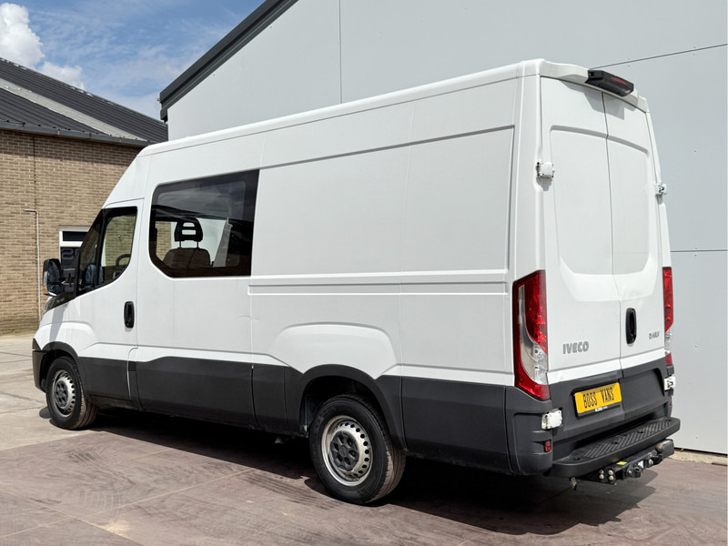 Iveco Daily 35S14 2.3 L2H2 Dubbele Cabine 7 Stoelen Mixto DoKa Airco Cruise Control Trekhaak 3.5t Lucht geveerde stoel - Van panel, Van kombi: gambar 2 Iveco Daily 35S14 2.3 L2H2 Dubbele Cabine 7 Stoelen Mixto DoKa Airco Cruise Control Trekhaak 3.5t Lucht geveerde stoel - Van panel, Van kombi: gambar 2