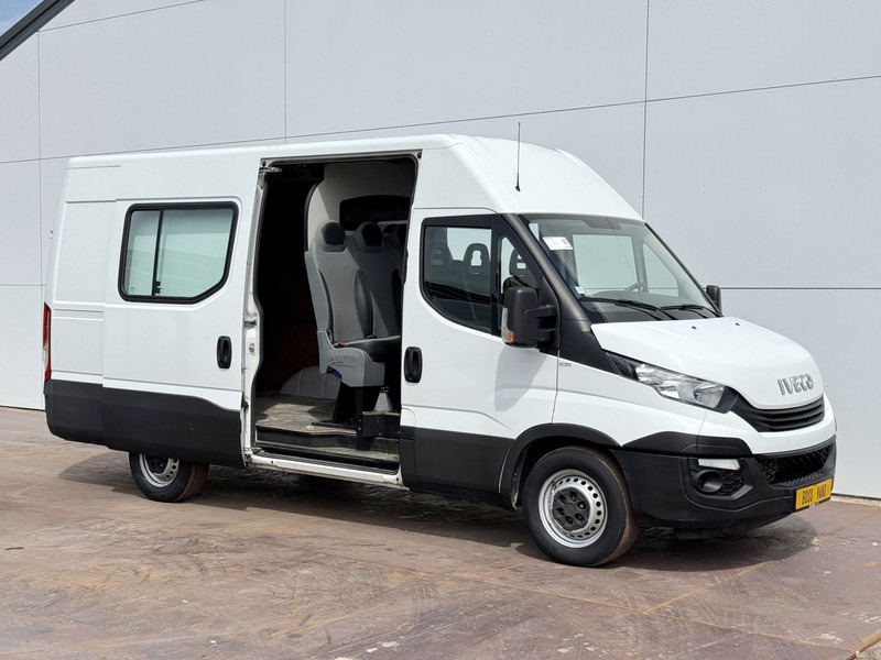 Iveco Daily 35S14 2.3 L2H2 Dubbele Cabine 7 Stoelen Mixto DoKa Airco Cruise Control Trekhaak 3.5t Lucht geveerde stoel - Van panel, Van kombi: gambar 5 Iveco Daily 35S14 2.3 L2H2 Dubbele Cabine 7 Stoelen Mixto DoKa Airco Cruise Control Trekhaak 3.5t Lucht geveerde stoel - Van panel, Van kombi: gambar 5