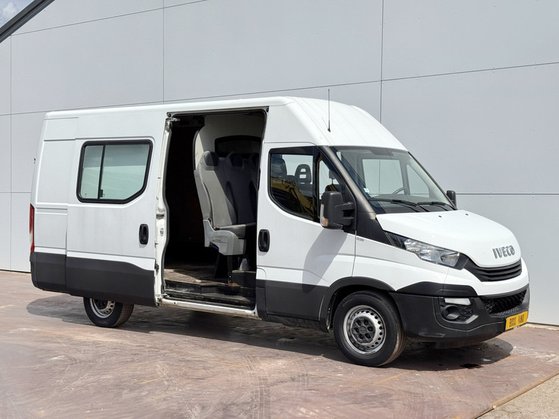 Iveco Daily 35S14 2.3 L2H2 Dubbele Cabine 7 Stoelen Mixto DoKa Airco Cruise Control Trekhaak 3.5t Lucht geveerde stoel - Van panel, Van kombi: gambar 5 Iveco Daily 35S14 2.3 L2H2 Dubbele Cabine 7 Stoelen Mixto DoKa Airco Cruise Control Trekhaak 3.5t Lucht geveerde stoel - Van panel, Van kombi: gambar 5