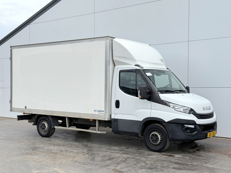 Iveco Daily 35S16 2.3 Bakwagen met achterdeur 3,5t Trekhaak Meubelbak Koffer Airco Cruise Control Camera - Van box: gambar 4 Iveco Daily 35S16 2.3 Bakwagen met achterdeur 3,5t Trekhaak Meubelbak Koffer Airco Cruise Control Camera - Van box: gambar 4