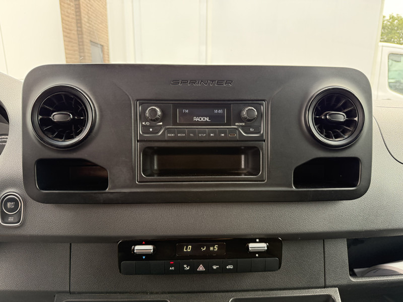 Van panel, Van listrik Mercedes-Benz eSprinter 312 - Binnenkort verwacht! L2H2 100% Elektrisch 55kWh 168km WLTP 80kw Snelladen Climate Control Camera Stoelverwarming: gambar 15 Van panel, Van listrik Mercedes-Benz eSprinter 312 - Binnenkort verwacht! L2H2 100% Elektrisch 55kWh 168km WLTP 80kw Snelladen Climate Control Camera Stoelverwarming: gambar 15
