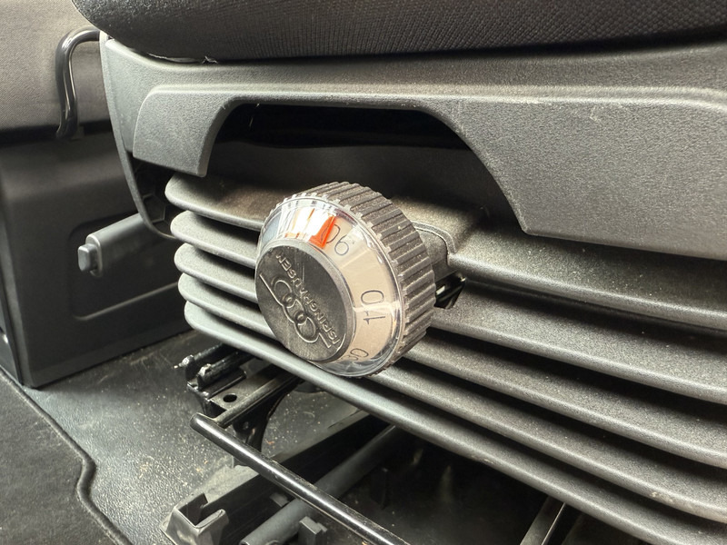 Tractor head Iveco Daily 40C16 Automaat 8.796 kg GCW BE-Trekker BE-Combi Airco Cruise Control: gambar 18