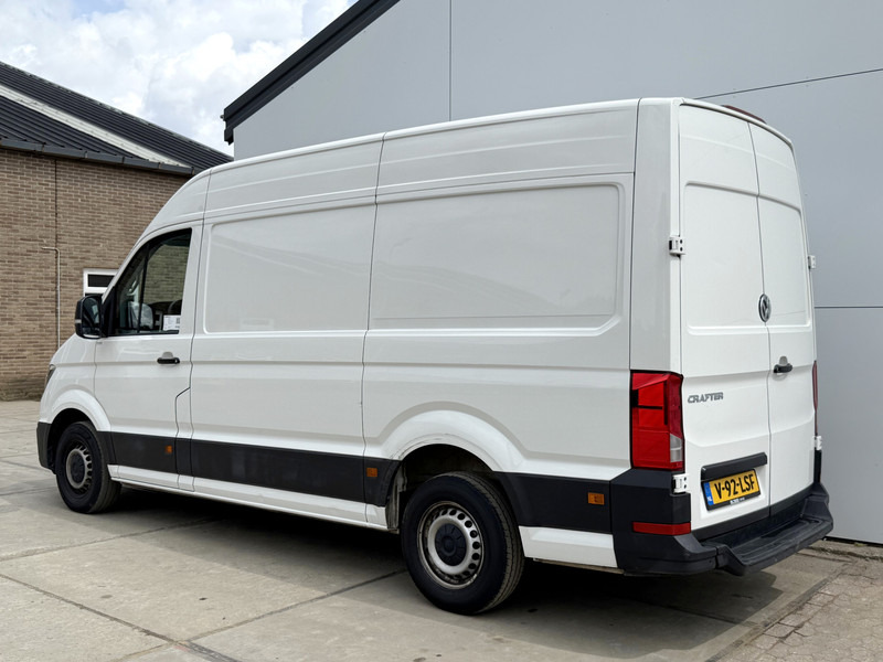 Volkswagen Crafter 2.0 TDI 140PK L3H3 Airco Cruise Control Carplay Parkeersensoren voor achter - Van panel: gambar 2 Volkswagen Crafter 2.0 TDI 140PK L3H3 Airco Cruise Control Carplay Parkeersensoren voor achter - Van panel: gambar 2